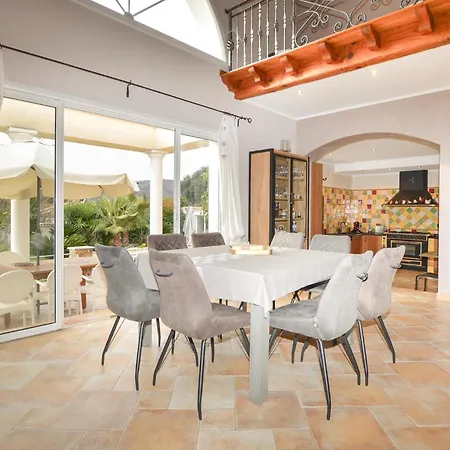 Beautiful In Florent *